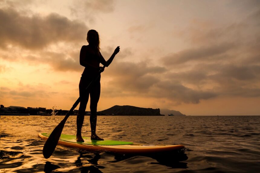 paddleboard rentals and boat rentals Lake Austin Texas