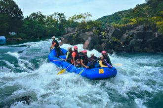 White water rafting Kern River in Kernville CA with Eagle Rafting